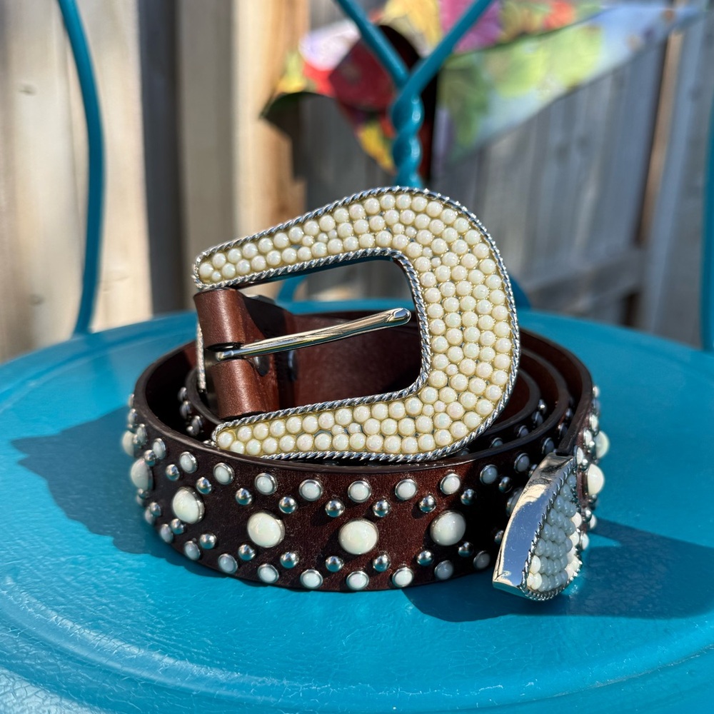 Women’s Brown and Cream Pearl Studded Leather Western Belt - NWOT - Size M 34